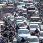 Traffic Jam on Mumbai Pune Road | Traffic disruption on Mumbai-Pune, Nashik and Goa highways due to continuous holidays